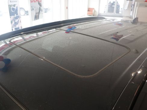 Used 2025 Toyota RAV4 XLE w/ Convenience Package image 9