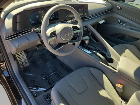 New 2026 Hyundai Elantra Sport image 17