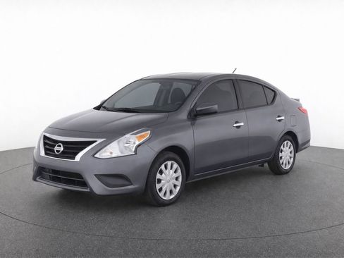 Used 2017 Nissan Versa SV FWD image 1