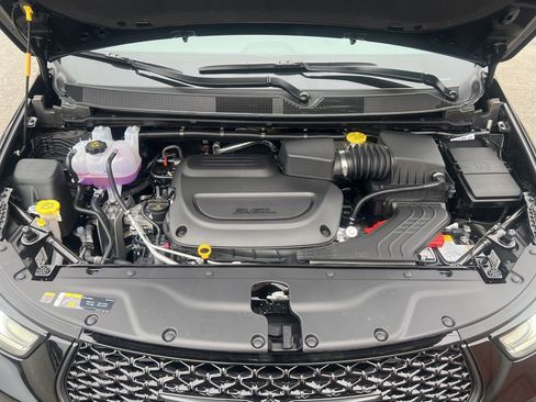New 2026 Chrysler Pacifica Select w/ S Appearance Package FWD image 11