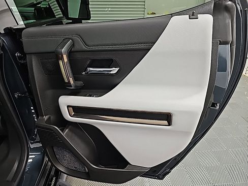 New 2025 GMC Hummer EV 3X w/ Extreme Off-Road Package image 40