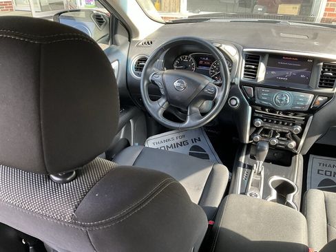 Used 2017 Nissan Pathfinder SV w/ Trailer Tow Package AWD/4WD image 18