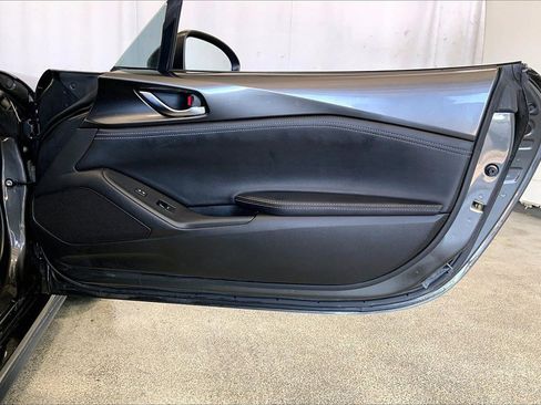 Used 2021 MAZDA MX-5 Miata RF Club image 24