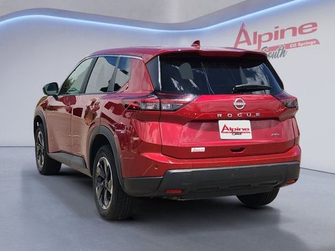 Used 2025 Nissan Rogue SV AWD/4WD image 3