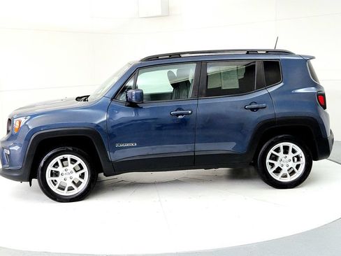 Used 2021 Jeep Renegade Latitude w/ Convenience Group AWD/4WD image 3