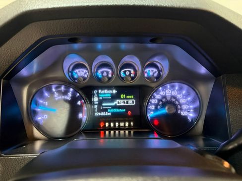 Used 2015 Ford F250 Platinum w/ FX4 Off-Road Package AWD/4WD image 18