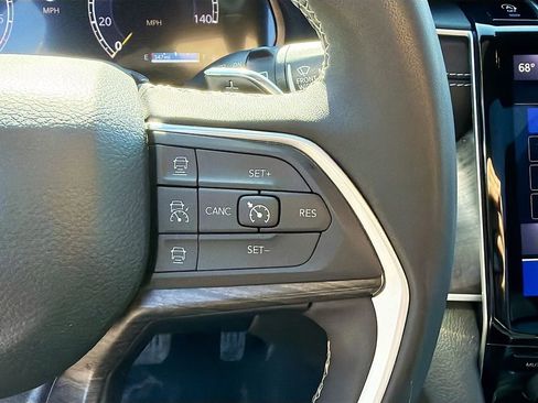 Used 2024 Jeep Grand Cherokee L Limited w/ Luxury Tech Group II image 41