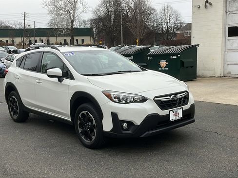 Certified 2023 Subaru Crosstrek 2.0i Premium image 2