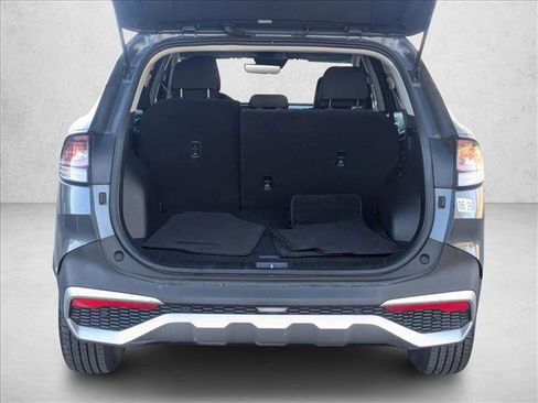 Used 2023 Kia Sportage LX image 6