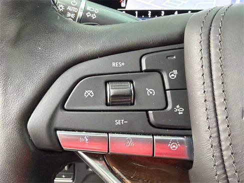 Certified 2024 Cadillac Escalade Sport Platinum w/ LPO, ONYX Package image 26