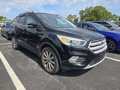 Used 2018 Ford Escape Titanium AWD/4WD image 3