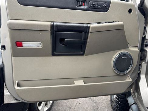 Used 2005 HUMMER H2 SUT w/ Preferred Equipment Group image 33