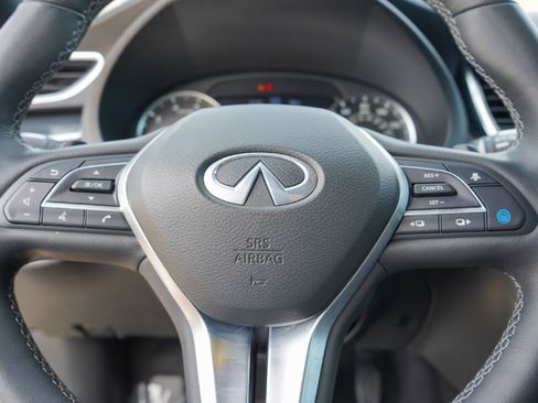 Certified 2025 INFINITI QX50 Sport image 10