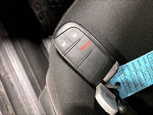 Used 2023 Jeep Renegade Latitude image 13