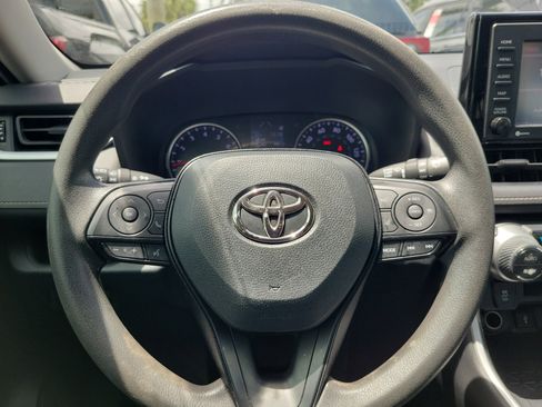 Used 2020 Toyota RAV4 XLE FWD image 24