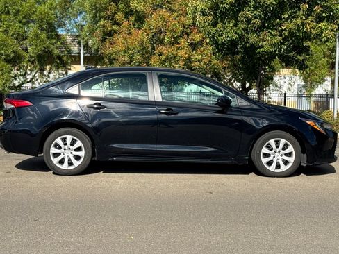 Used 2024 Toyota Corolla LE FWD image 3
