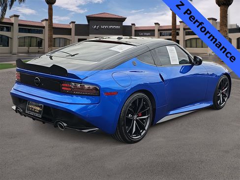Used 2024 Nissan Z Performance w/ Floor Mat Package image 8