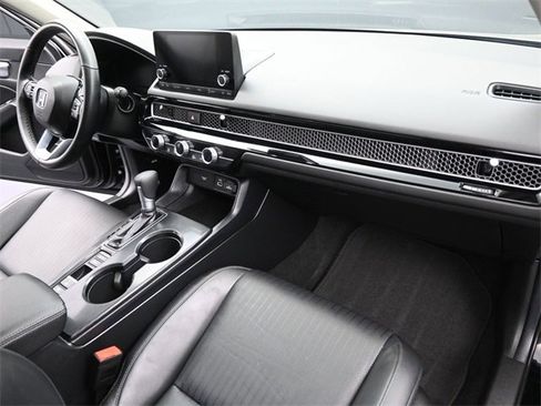 Certified 2024 Honda Civic EX-L image 24