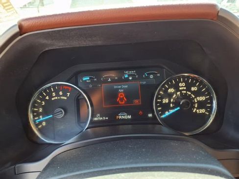 Used 2019 Ford F150 Platinum w/ Technology Package image 16