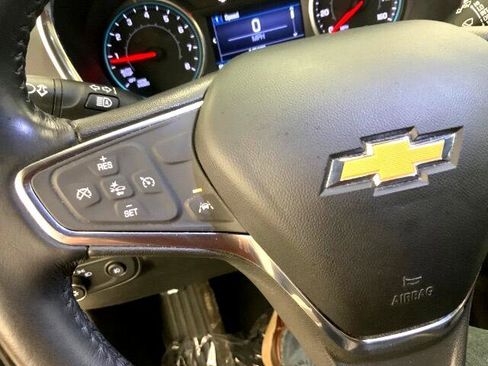 Used 2021 Chevrolet Equinox LT w/ Driver Convenience Package image 20