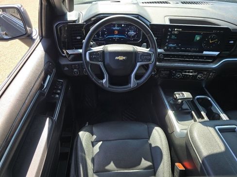 Used 2022 Chevrolet Silverado 1500 LTZ AWD/4WD image 33