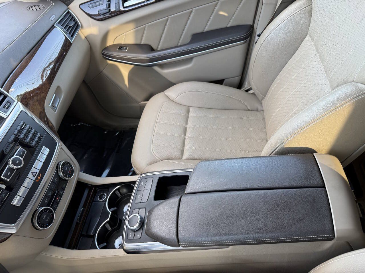 Used 2013 Mercedes-Benz GL 320 BlueTEC 4MATIC image 24