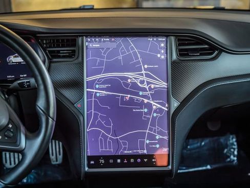 Used 2021 Tesla Model S Performance image 35