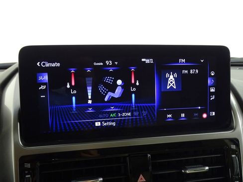 Used 2023 Lexus GX 460 Luxury w/ Sport Design Package image 40