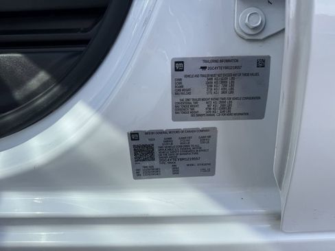 Used 2024 Chevrolet Silverado 3500 LT w/ All Star Edition image 27