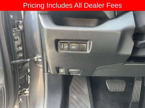 Used 2024 Toyota RAV4 XLE AWD/4WD image 22