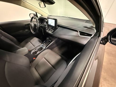 Used 2024 Toyota Corolla LE FWD image 61