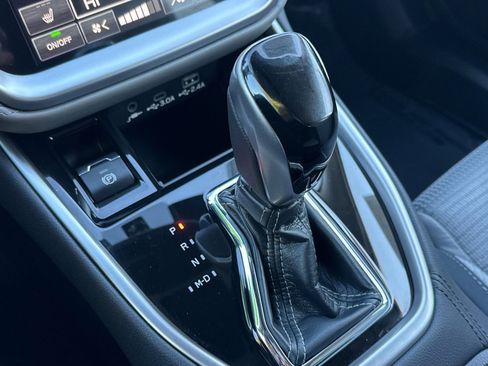 Used 2025 Subaru Outback Premium image 25