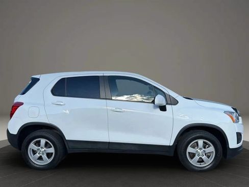 Used 2016 Chevrolet Trax LS AWD/4WD image 6