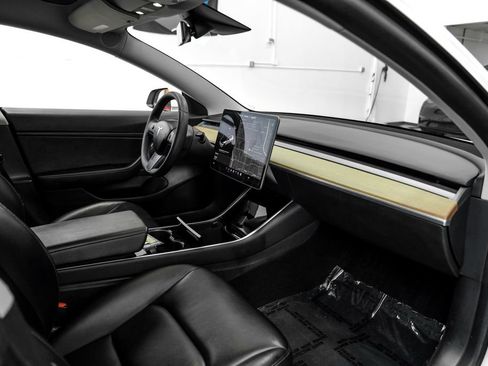 Used 2019 Tesla Model 3 Long Range RWD image 12