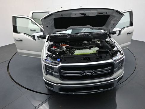 New 2025 Ford F150 Lariat w/ Equipment Group 502A High image 35