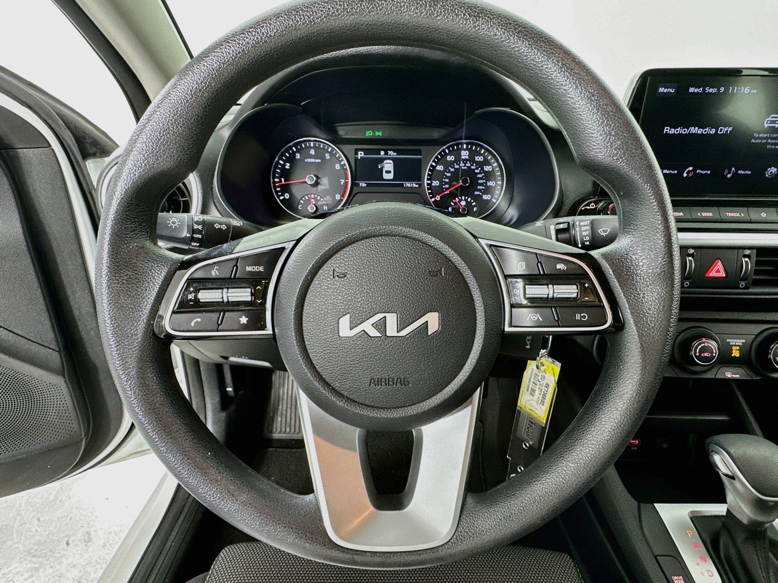 Used 2024 Kia Forte LX FWD image 11