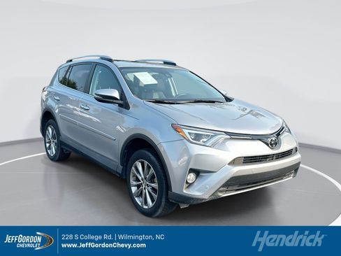 Used 2017 Toyota RAV4 Platinum FWD image 1