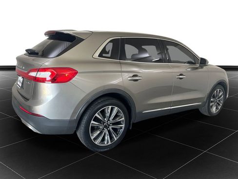 Used 2017 Lincoln MKX Reserve w/ Lincoln MKX Climate Package image 5