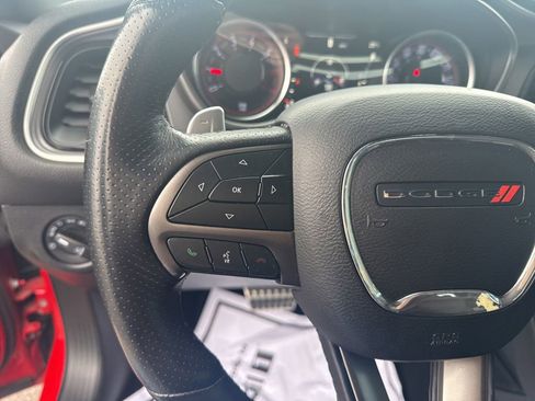 Used 2019 Dodge Challenger R/T w/ Plus Package image 21