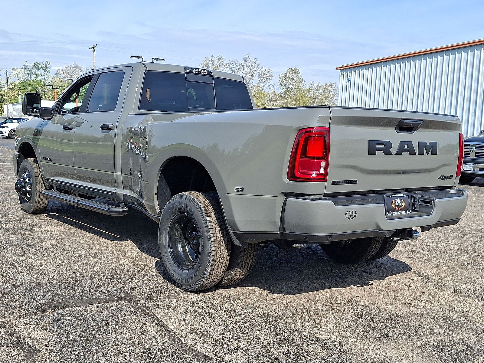 New 2026 RAM 3500 Big Horn AWD/4WD image 11