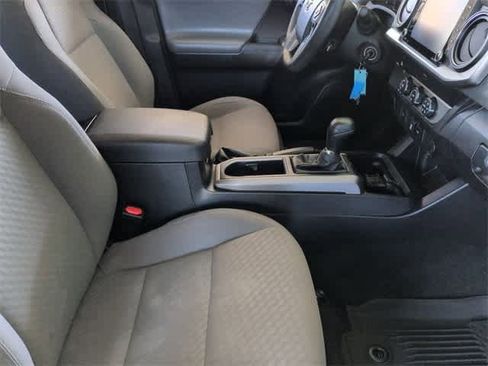 Used 2020 Toyota Tacoma SR5 image 22