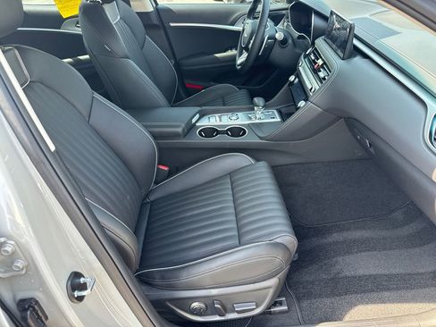 Used 2026 Genesis G70 2.5T Prestige AWD/4WD image 13