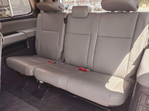 Used 2014 Toyota Sequoia Limited RWD image 15