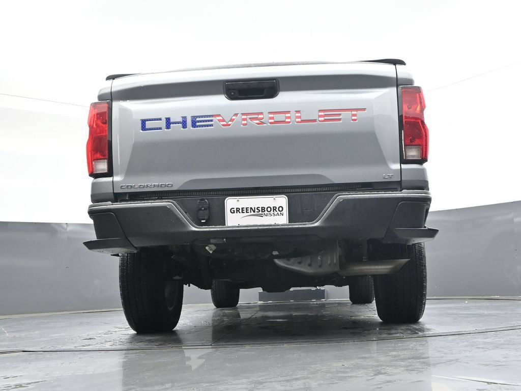 Used 2023 Chevrolet Colorado LT AWD/4WD image 38