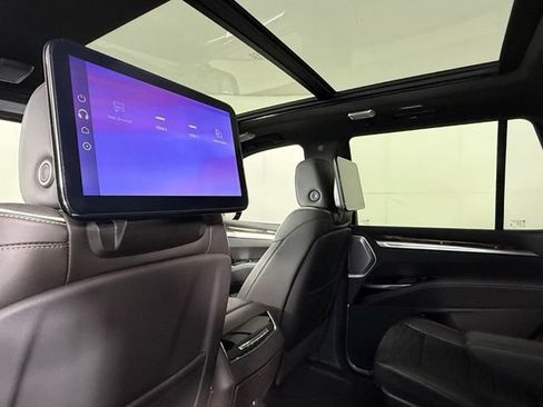 Certified 2026 Cadillac Escalade Platinum Sport w/ LPO, ONYX Package AWD/4WD image 27