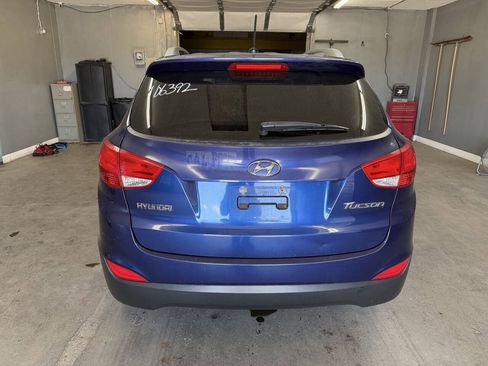 Used 2010 Hyundai Tucson GLS w/ Popular Equipment Pkg 2 FWD image 4
