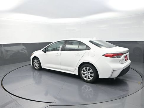 Used 2024 Toyota Corolla LE FWD image 51