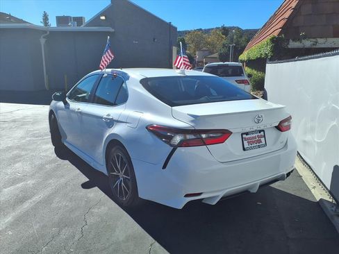Certified 2023 Toyota Camry SE image 6
