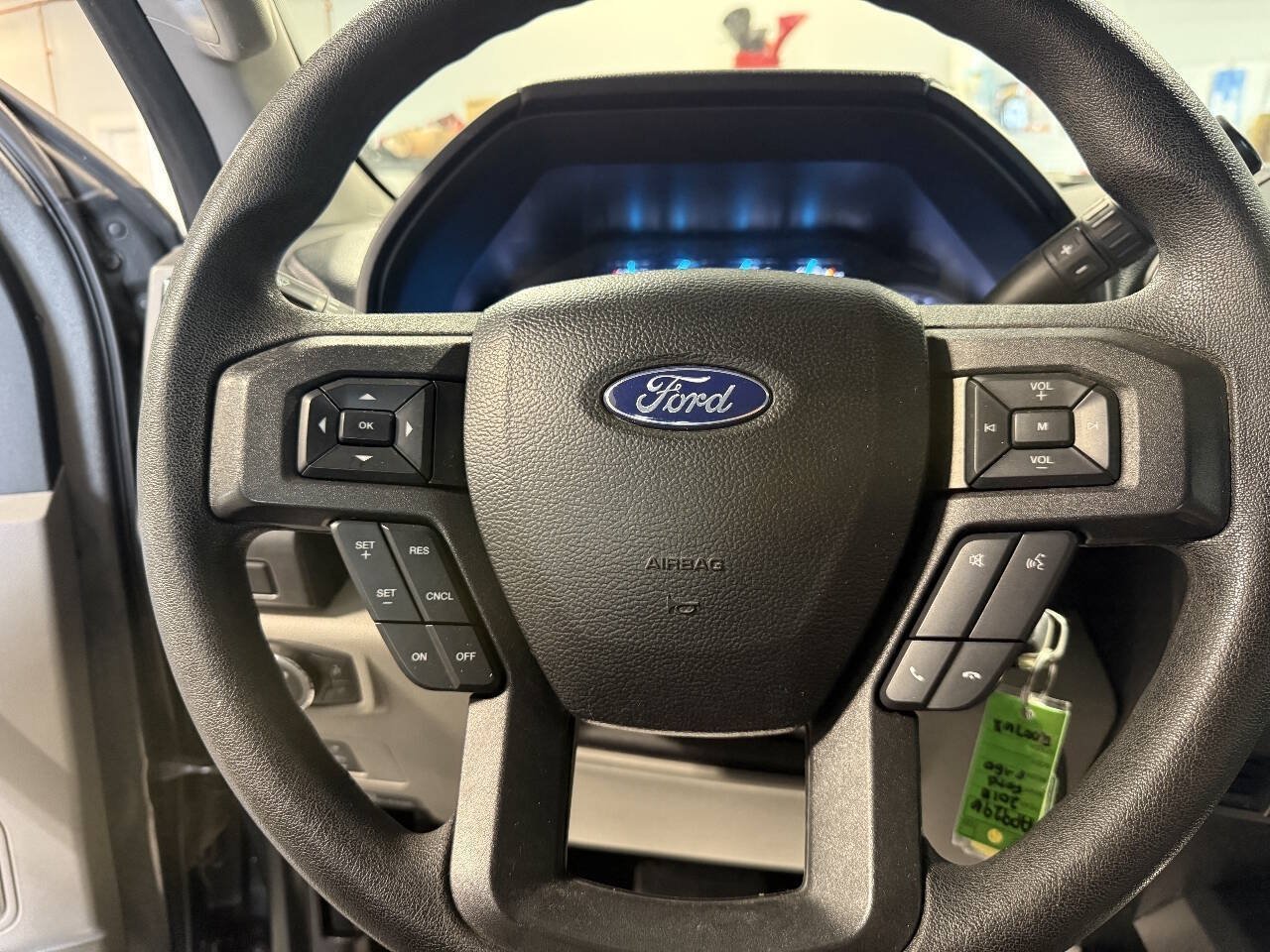 Used 2018 Ford F250 XLT w/ XLT Premium Package AWD/4WD image 15