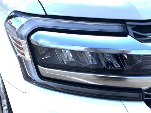 Used 2024 Ford Expedition Platinum RWD image 27